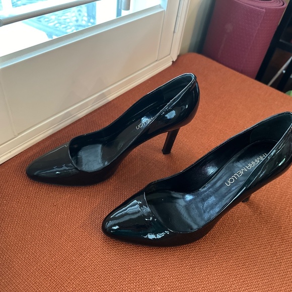 Tamara Mellon black Patent Leather Pumps size 37 1/2 - Picture 2 of 7